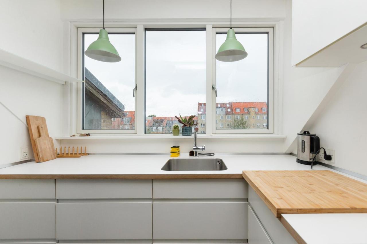 Come Stay In Penthouse With Room For 2-People Århus Esterno foto