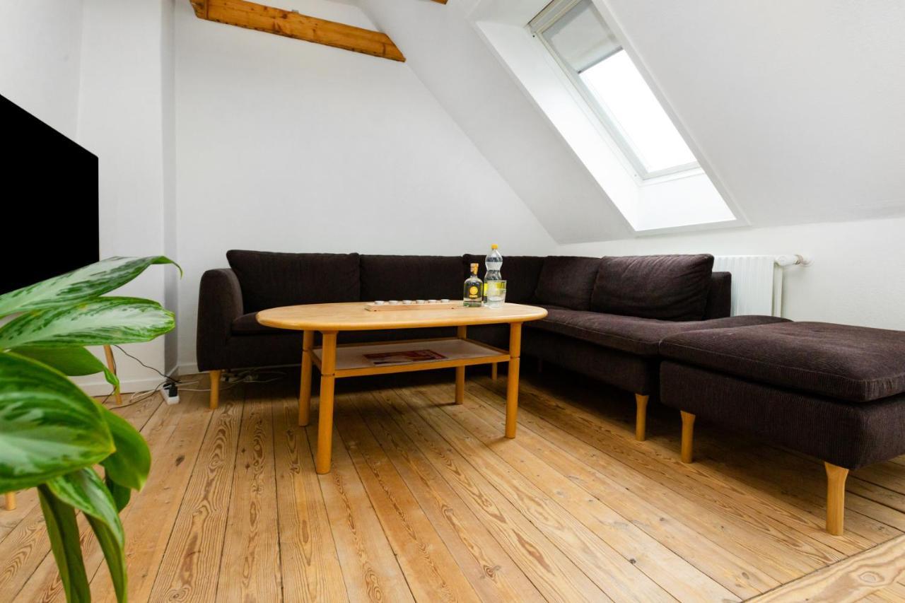 Come Stay In Penthouse With Room For 2-People Århus Esterno foto